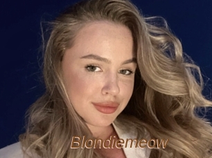 Blondiemeow