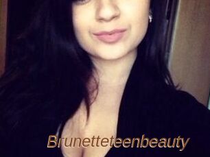 Brunetteteenbeauty