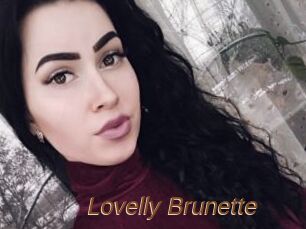 Lovelly_Brunette