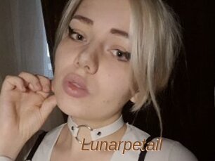 Lunarpetail