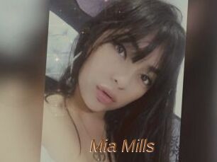 Mia_Mills