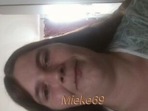 Mieke69