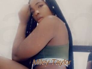 Miley_Taylor