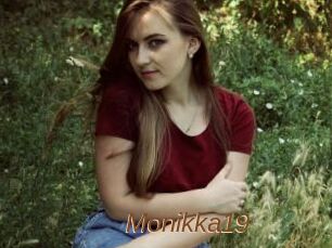 Monikka19