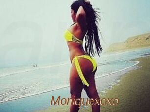 Moniquexoxo