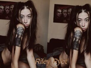 Riley_Ryot